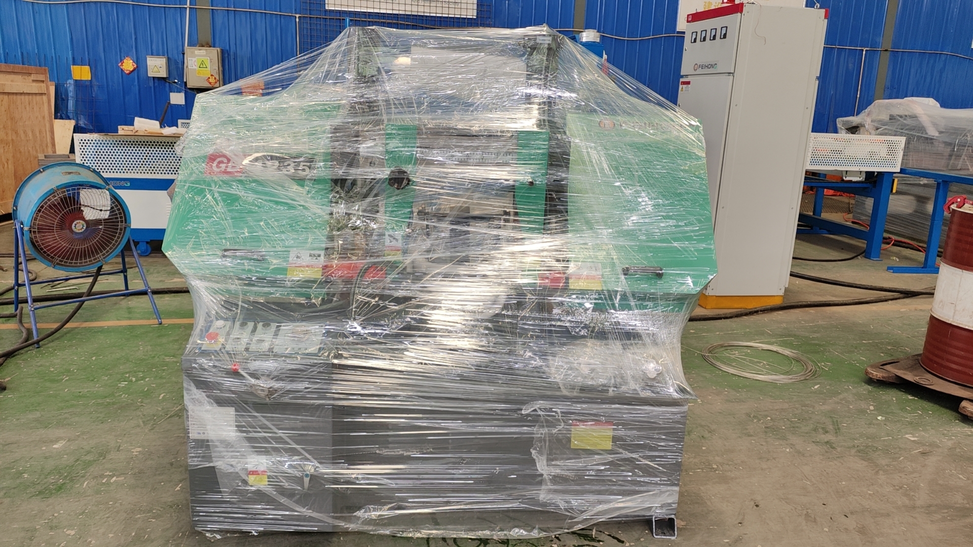 喜訊！熱烈慶祝飛宏1套數(shù)控鋼筋鋸床設備裝車完畢順利發(fā)出